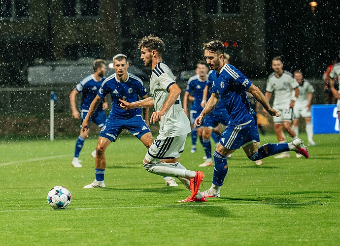 Prostějov vyřadil Sigmu Olomouc, Spartě vystřelil postup hattrickem Vojta