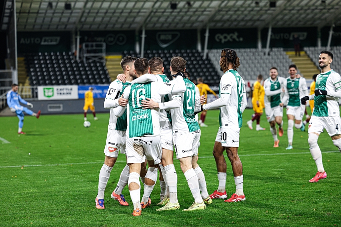 Prvními postupujícími do čtvrtfinále jsou Karviná a Jablonec